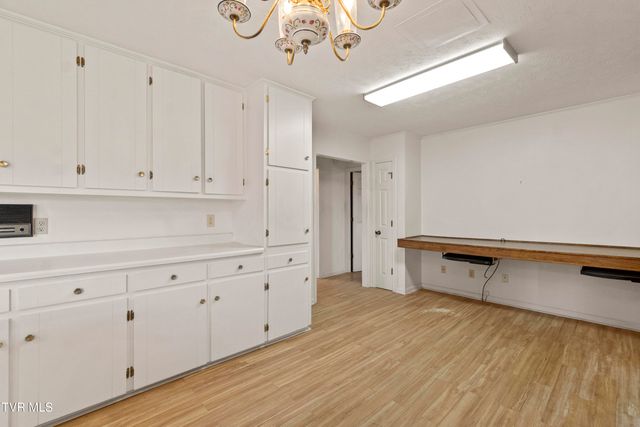 181 Walkers Ford Road, Greeneville, TN 37743