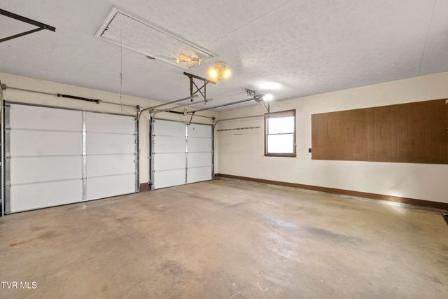 181 Walkers Ford Road, Greeneville, TN 37743