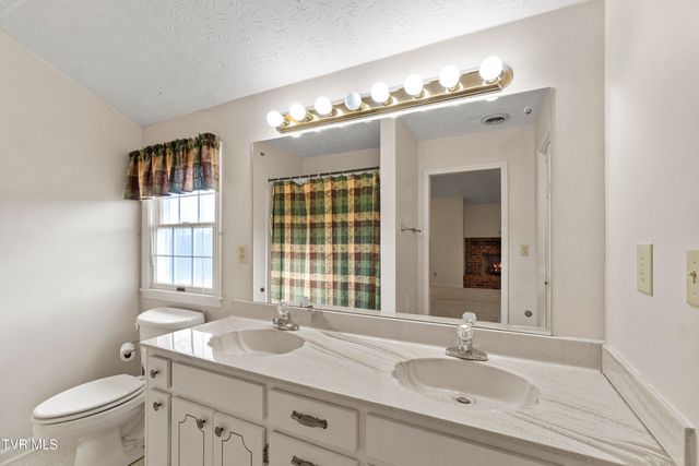 181 Walkers Ford Road, Greeneville, TN 37743