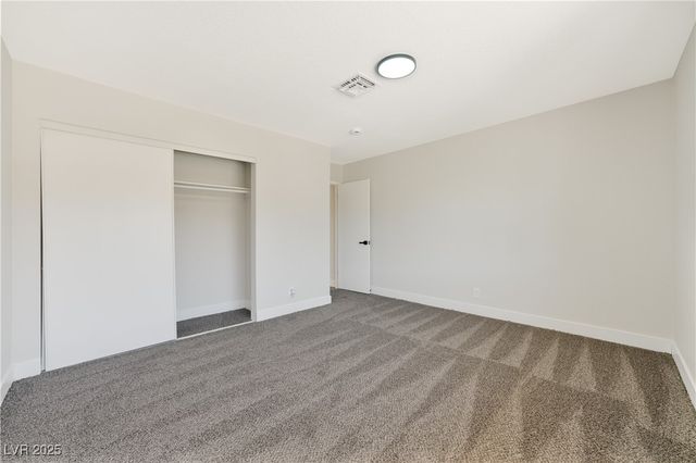 2680 Heritage Circle, Las Vegas, NV 89121