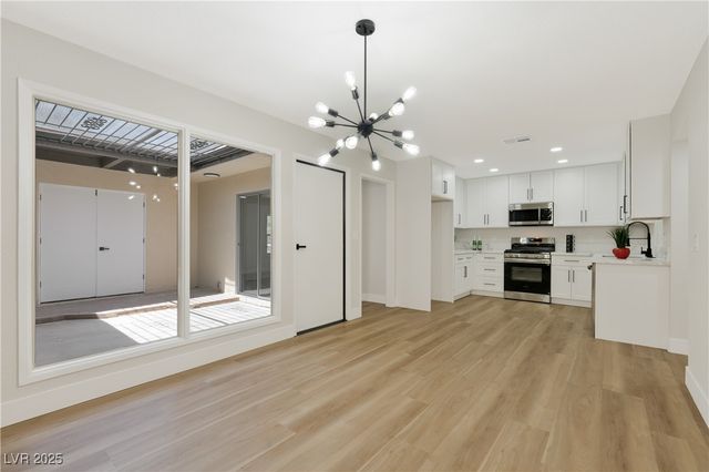 2680 Heritage Circle, Las Vegas, NV 89121