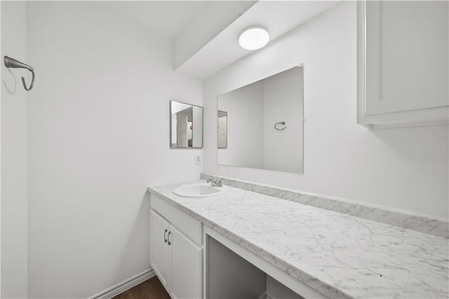 2800 Longmire Drive 28, College Station, TX 77845