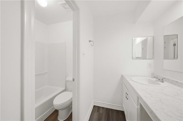 2800 Longmire Drive 28, College Station, TX 77845
