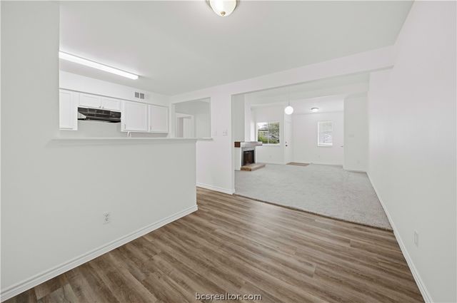 2800 Longmire Drive 28, College Station, TX 77845
