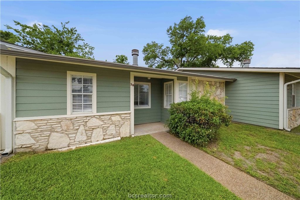 2800 Longmire Drive 28, College Station, TX 77845 — photo 2