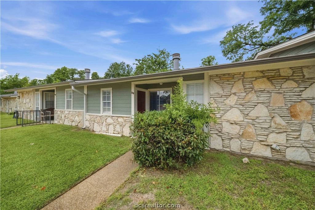 2800 Longmire Drive 28, College Station, TX 77845 — photo 3