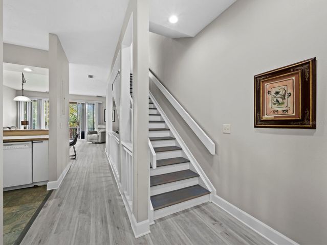 657 CEDARS COURT, Longboat Key, FL 34228