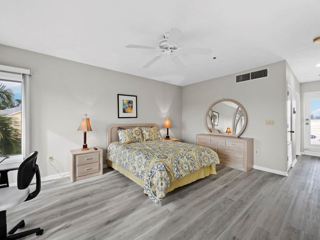 657 CEDARS COURT, Longboat Key, FL 34228