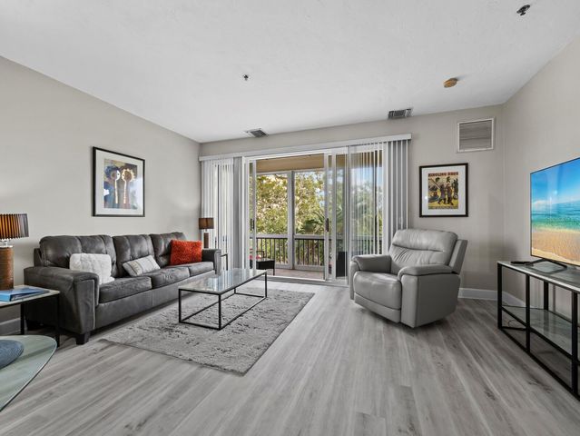 657 CEDARS COURT, Longboat Key, FL 34228