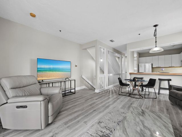 657 CEDARS COURT, Longboat Key, FL 34228