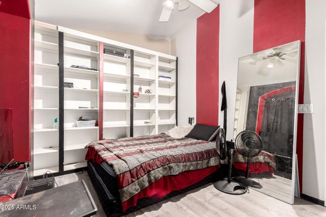 4604 E SUMMERHAVEN Drive, Phoenix, AZ 85044