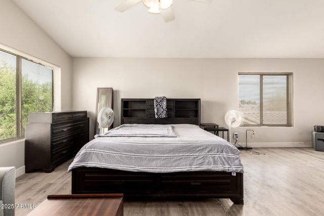 4604 E SUMMERHAVEN Drive, Phoenix, AZ 85044