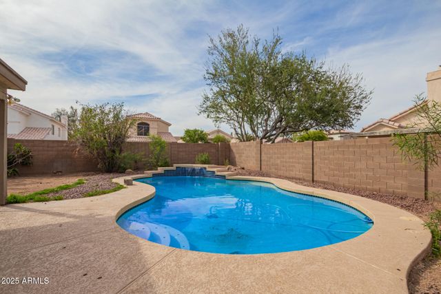 4604 E SUMMERHAVEN Drive, Phoenix, AZ 85044