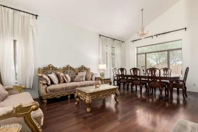 4604 E SUMMERHAVEN Drive, Phoenix, AZ 85044