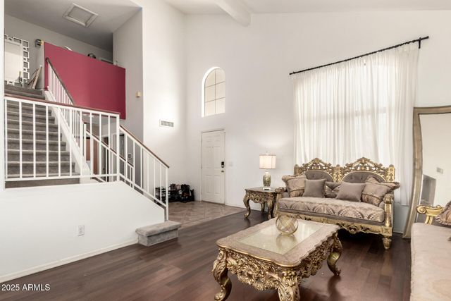 4604 E SUMMERHAVEN Drive, Phoenix, AZ 85044