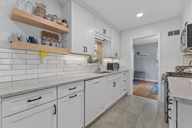 3153 S Pennsylvania AVENUE, Milwaukee, WI 53207