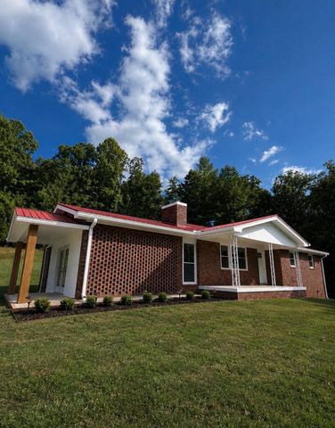 5221 Fires Creek Road, Hayesville, NC 28904