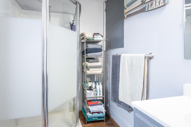 1807 N Mckay Avenue NE, Alexandria, MN 56308