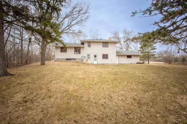1807 N Mckay Avenue NE, Alexandria, MN 56308