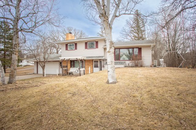 1807 N Mckay Avenue NE, Alexandria, MN 56308