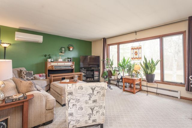 1807 N Mckay Avenue NE, Alexandria, MN 56308