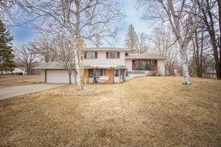 1807 N Mckay Avenue NE, Alexandria, MN 56308