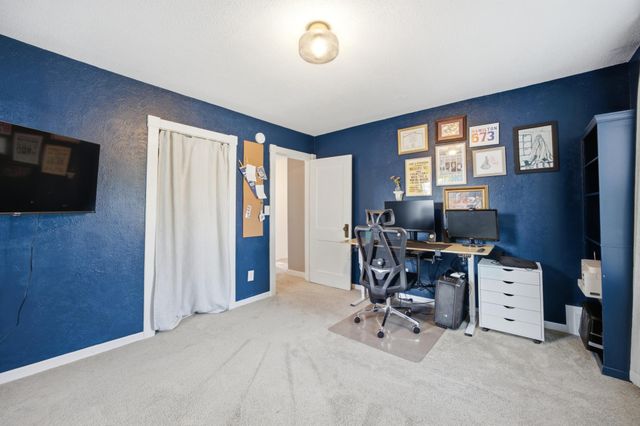 724 11th Avenue N, Fargo, ND 58102