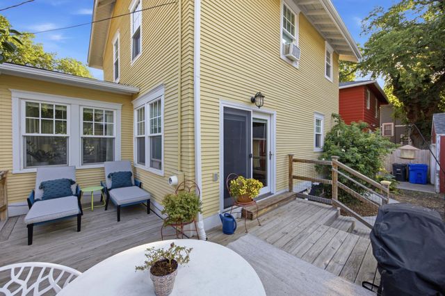 724 11th Avenue N, Fargo, ND 58102