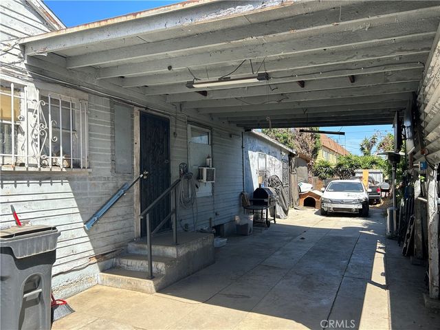 797 E Pine, Compton, CA 90221