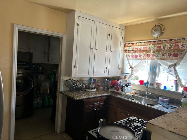 797 E Pine, Compton, CA 90221