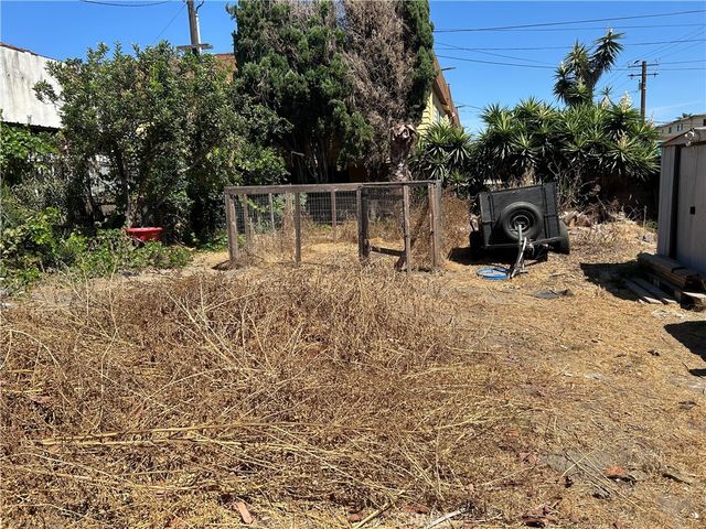 797 E Pine, Compton, CA 90221