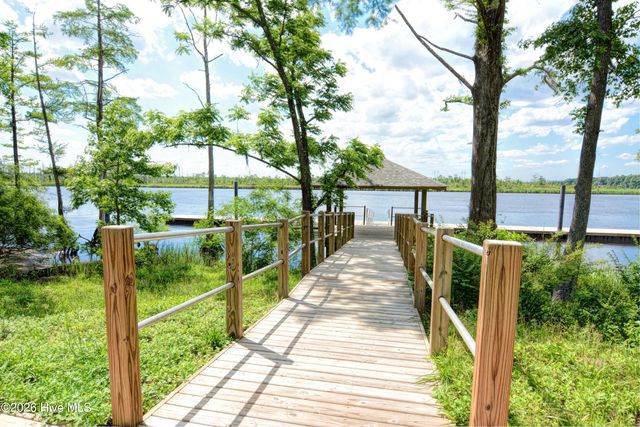 237 Sabal Pond Way, Castle Hayne, NC 28429
