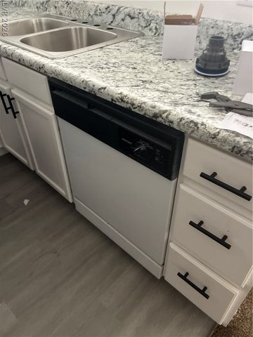 2524 Adelante Avenue 106, Las Vegas, NV 89106