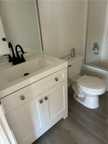 2524 Adelante Avenue 106, Las Vegas, NV 89106