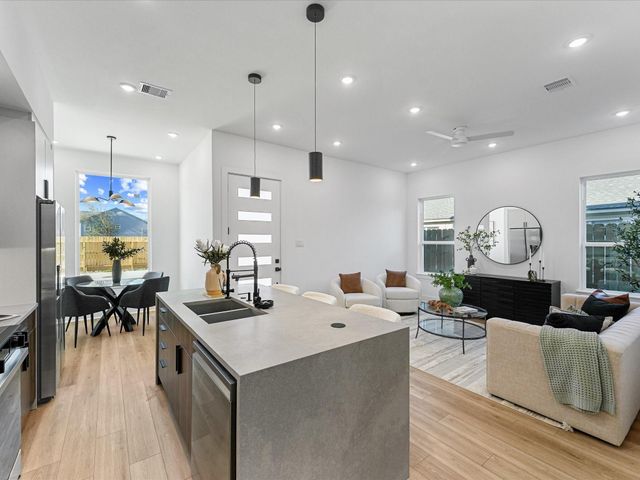 8322 Williamsdell Street, Houston, TX 77088