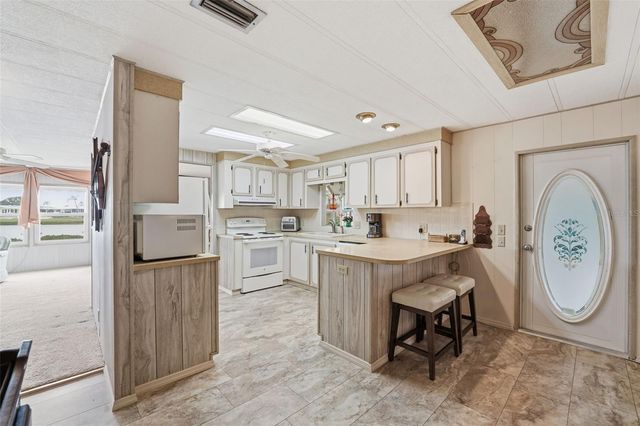 520 IMPERIAL DRIVE, North Port, FL 34287