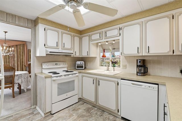 520 IMPERIAL DRIVE, North Port, FL 34287