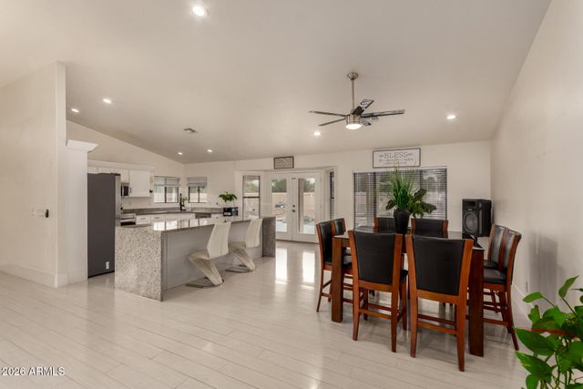 12465 N 67TH Drive, Peoria, AZ 85381