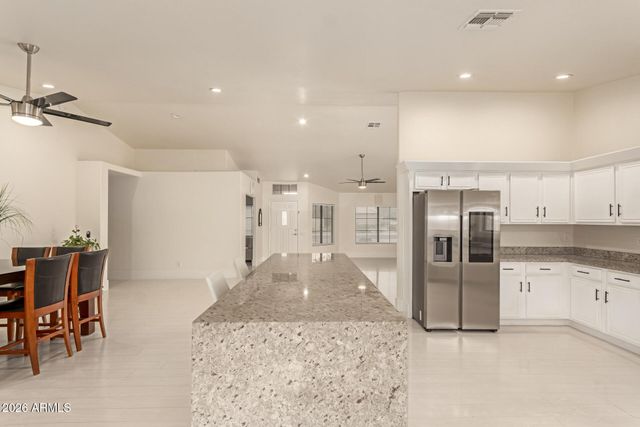 12465 N 67TH Drive, Peoria, AZ 85381