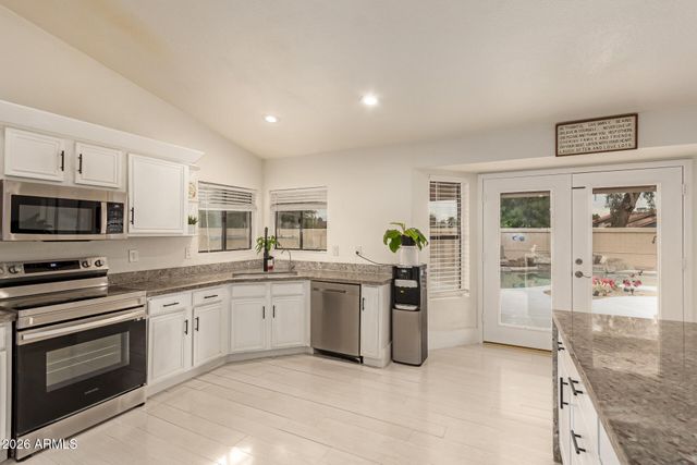 12465 N 67TH Drive, Peoria, AZ 85381