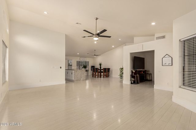 12465 N 67TH Drive, Peoria, AZ 85381