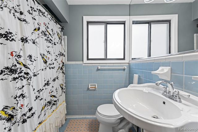 25777 Woodward Avenue 204, Royal Oak, MI 48067