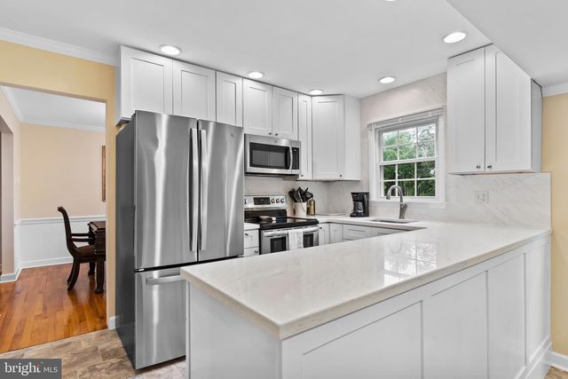 5220 DEERFIELD AVE, Mechanicsburg, PA 17050
