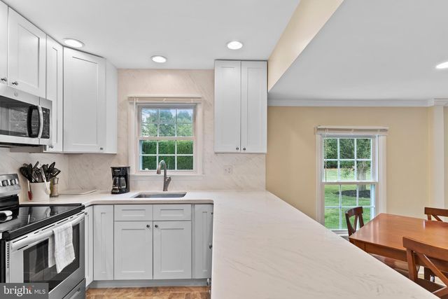 5220 DEERFIELD AVE, Mechanicsburg, PA 17050