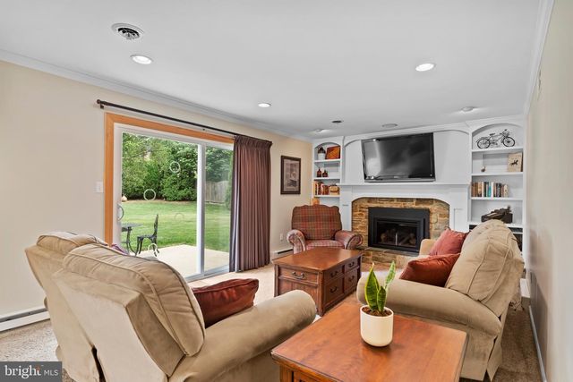 5220 DEERFIELD AVE, Mechanicsburg, PA 17050