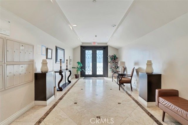 9049 Alcott Street 204, Los Angeles, CA 90035