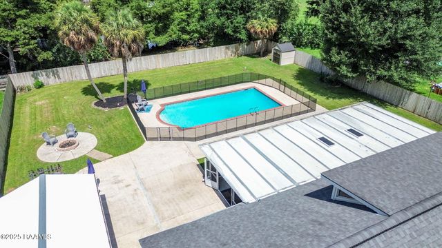 218 S Larriviere Road, Youngsville, LA 70592