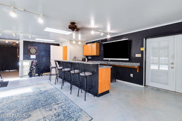 218 S Larriviere Road, Youngsville, LA 70592