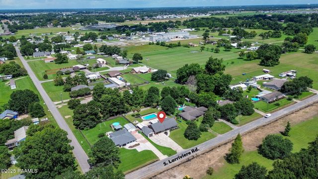 218 S Larriviere Road, Youngsville, LA 70592