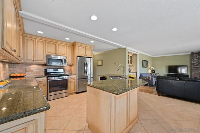 1282 Olive Ave, Fallbrook, CA 92028